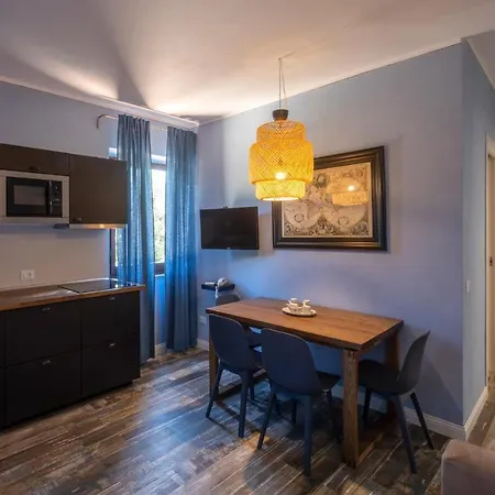 Terme Isola D'elba Srl מלון דירות 3*