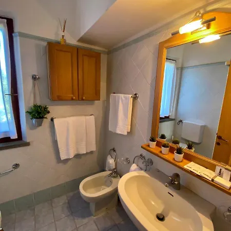 Terme Isola D'elba Srl 3* 费拉约港