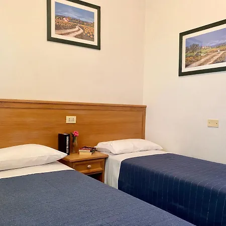 Terme Isola D'elba Srl מלון דירות פורטופראיו