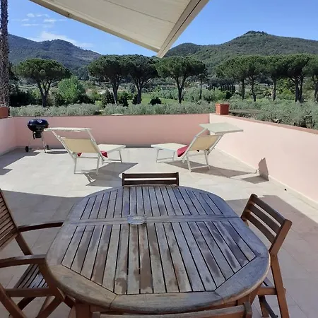 Terme Isola D'elba Srl מלון דירות 3*