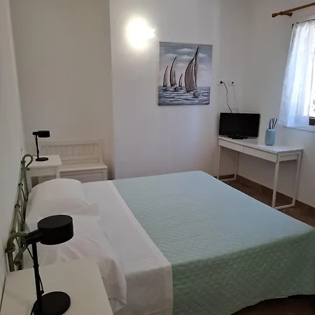 Terme Isola D'elba Srl 3* פורטופראיו
