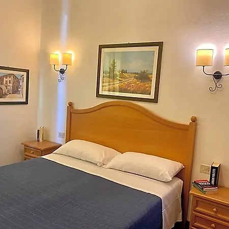 Terme Isola D'elba Srl 3* بورتوفيرّايو