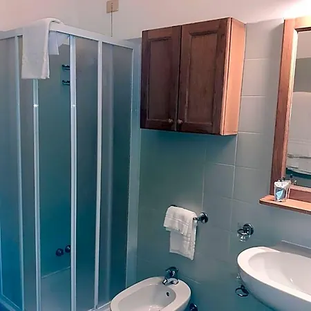 Terme Isola D'elba Srl 3* פורטופראיו