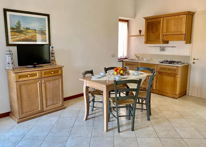 Terme Isola D'elba Srl 公寓式酒店 费拉约港