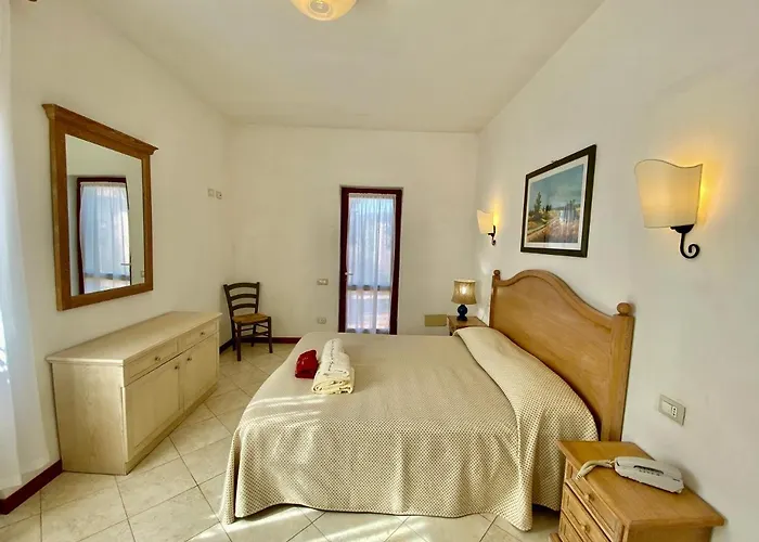 Terme Isola D'elba Srl Aparthotel 3*